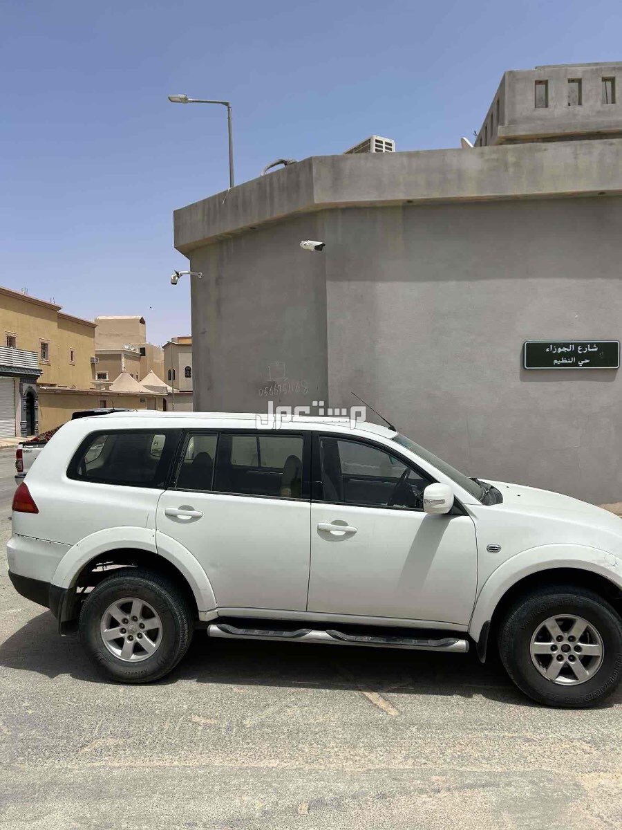 ميتسوبيشي باجيرو 2012 في الرياض بسعر 15 ألف ريال سعودي