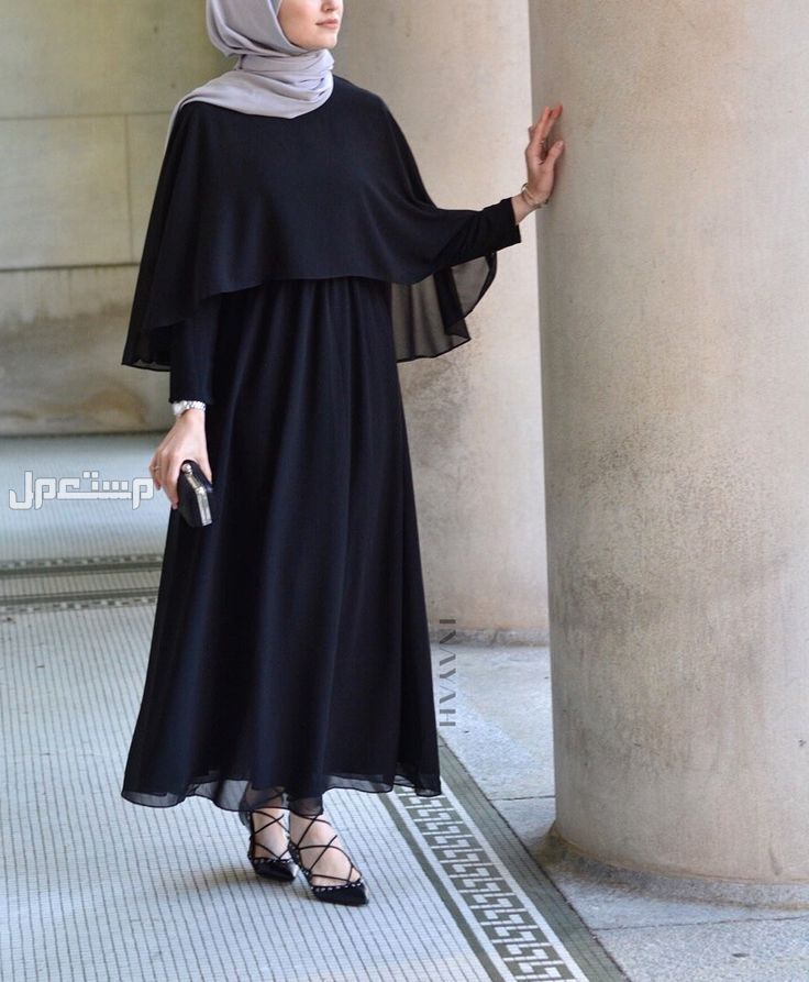 أجمل قصات فساتين محجبات 2024 فستان اسود للمحجبات