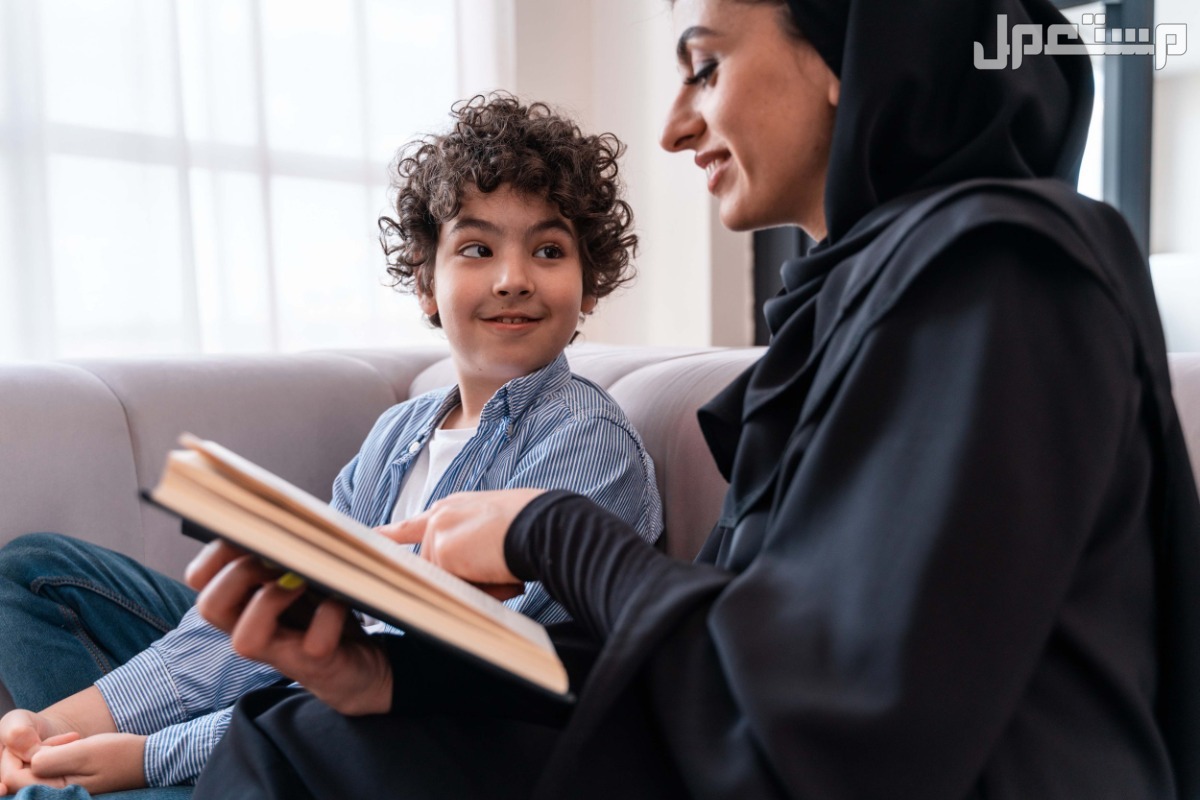 دعاء تحصين الأبناء قبل الخروج إلى المدرسة ام تذاكر مع ابنها