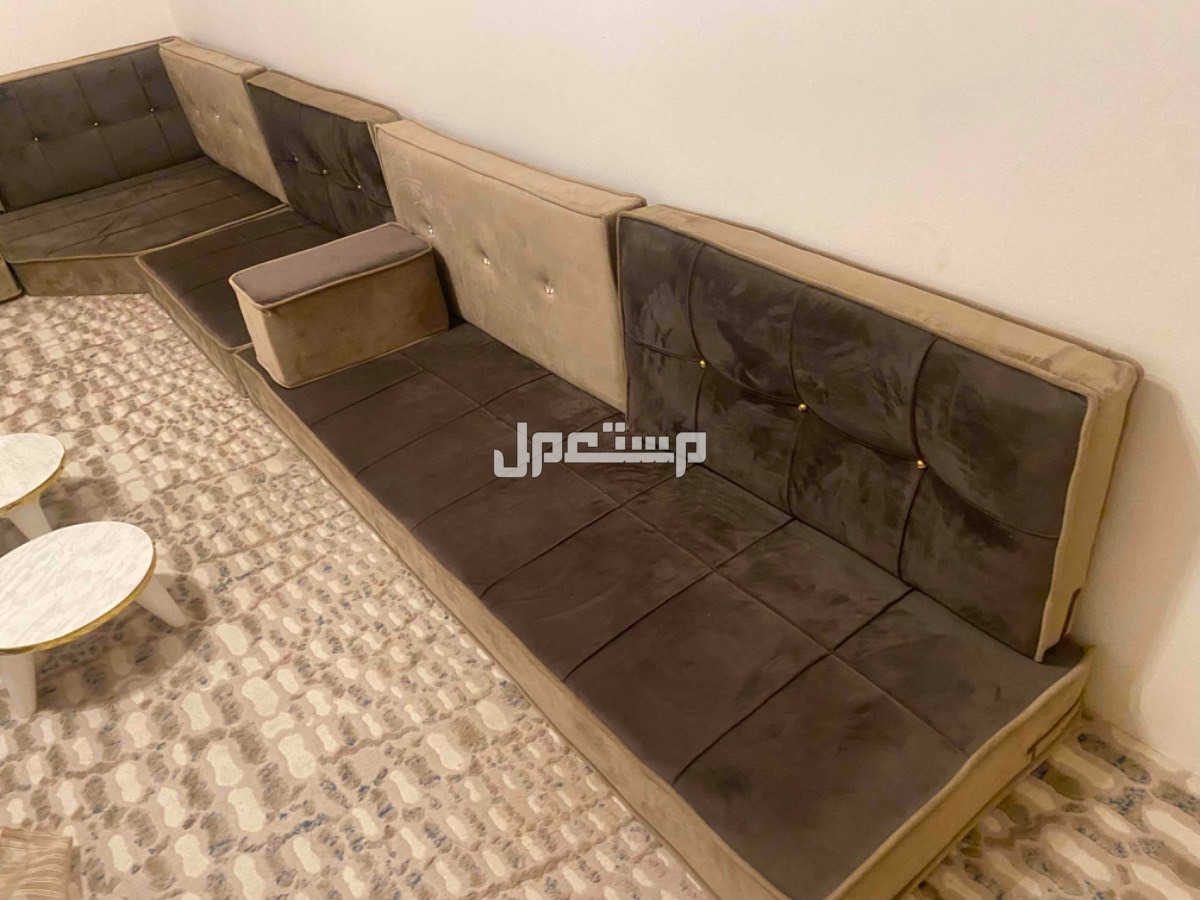 كنب  في خميس مشيط بسعر 2500 ريال سعودي