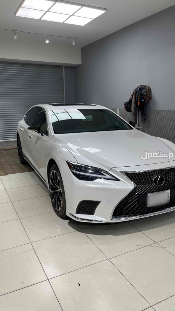 لكزس LS 2023 في جدة بسعر 420 ألف ريال سعودي