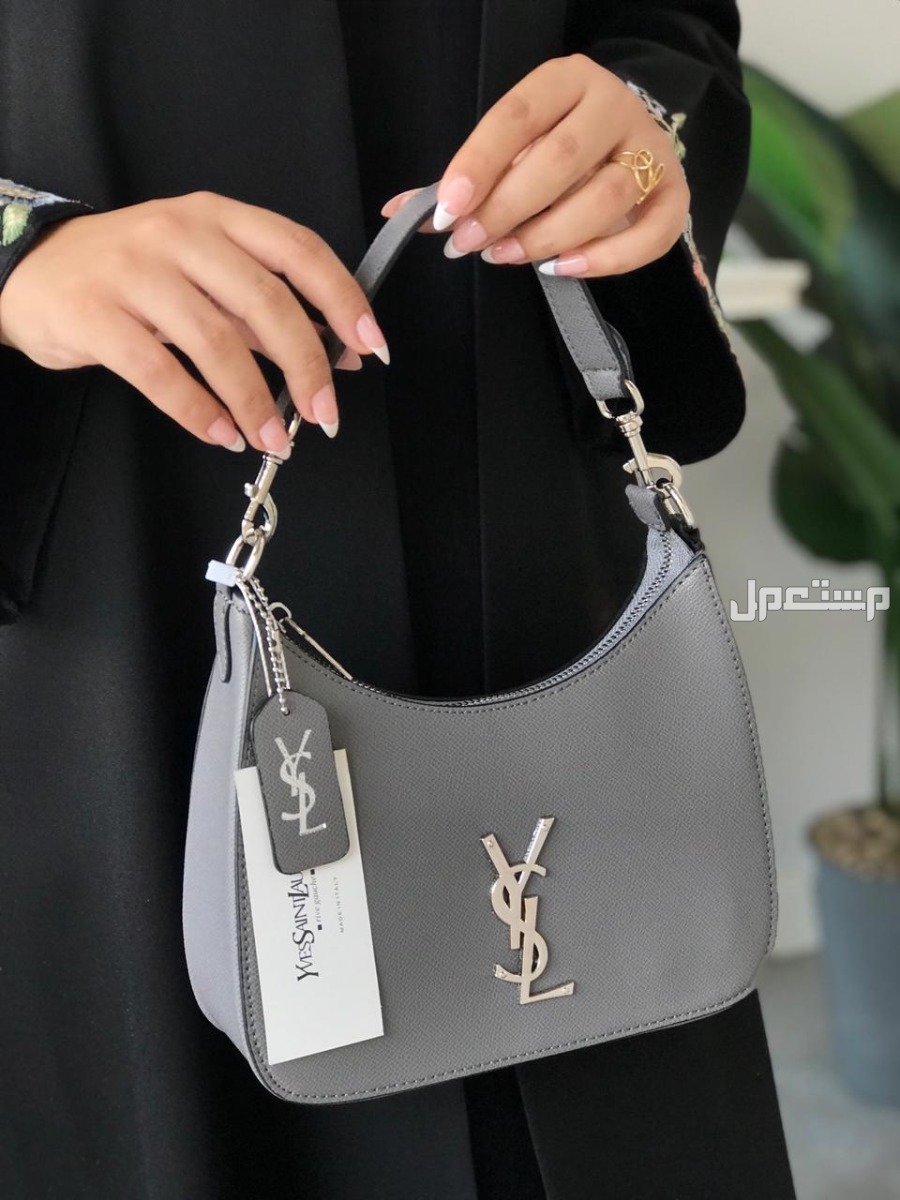 شنط ماركه سلوران معى جميع الملحقات نفس الصوره
