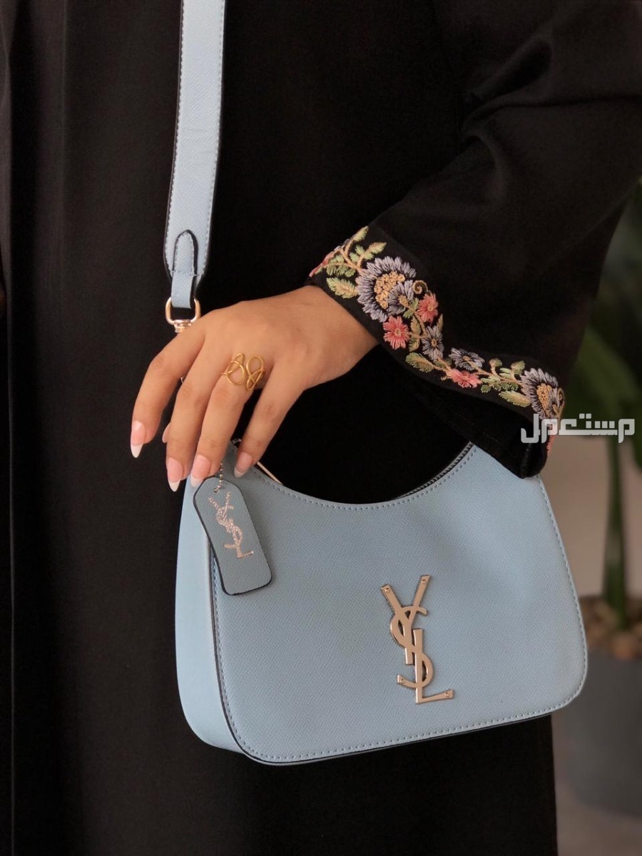 شنط ماركه سلوران معى جميع الملحقات نفس الصوره