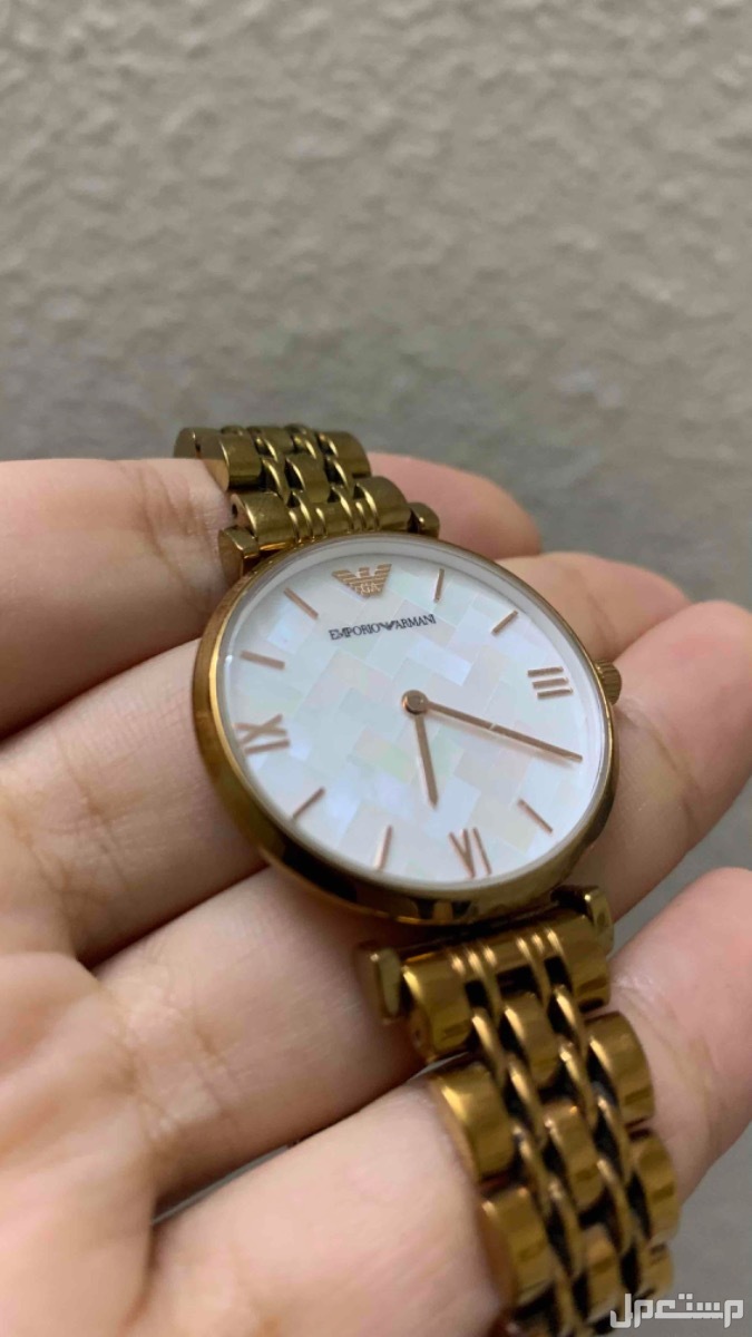 ساعه جورجيو ارماني نسائيه