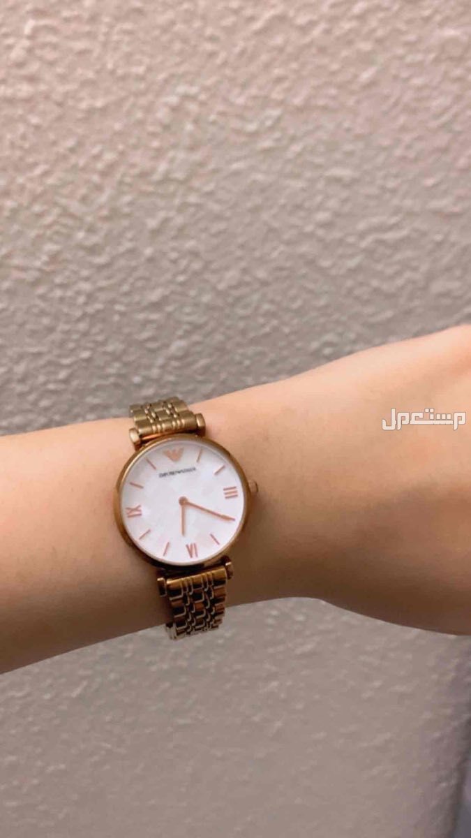 ساعه جورجيو ارماني نسائيه