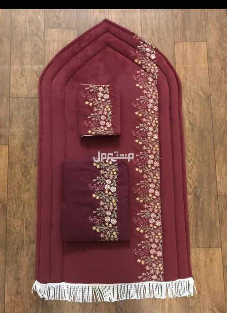 🌹عروضنا مستمره 🌹عرضنا اليوم  🌹أطقم صلاة خامه نظيف 🌹الطقم يتكون من 🌹سجاد صلاة مبطن اثنين سنت 🌹بيت مصحف مطرز 🌹شرشف صلاة قطن مرد 🌹 مطرز بنفس الرسمه 🌹مع فيديو توضيح لموديل الشرشف 🌹