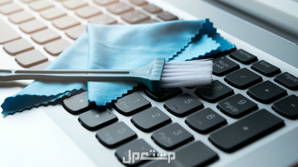 كيفية تنظيف الأجهزة الإلكترونية في المنزل.. 3 خطوات سهلة طريقة تنظيف الكيبورد بشكل صحيح