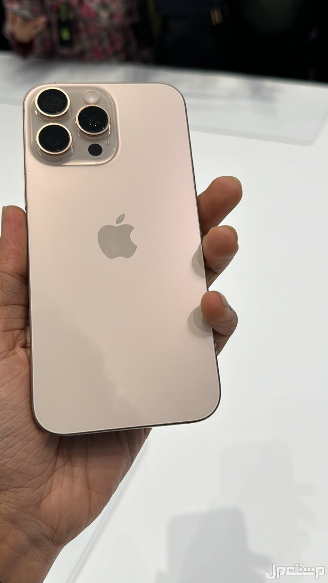 مواصفات وسعر ايفون 16 برو max.. مميزات وعيوب