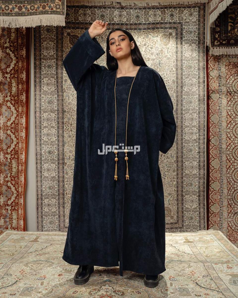 الفرق بين العباية النسائية والبشت النسائي شكل عباية فضفاضة
