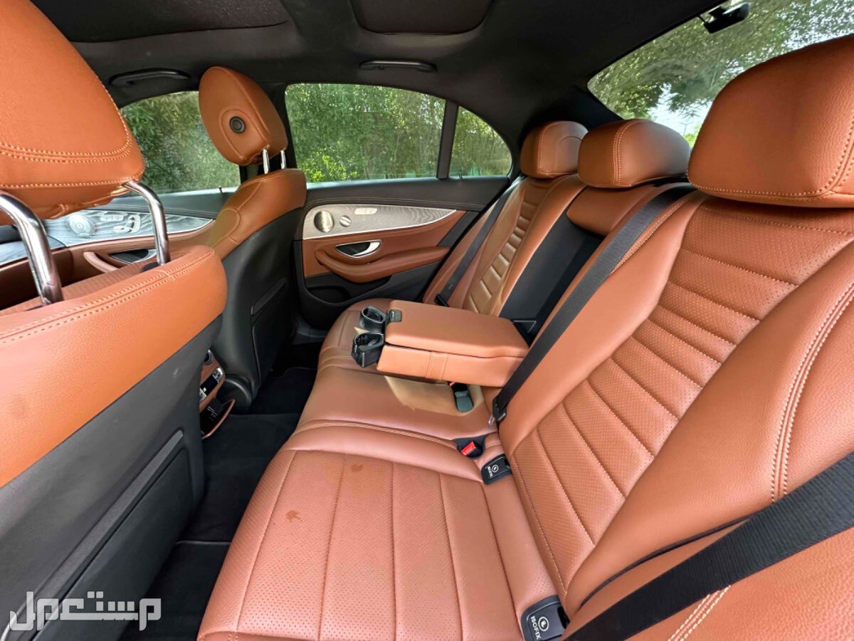 مرسيدس بنز E-Class 2023 في الشارقة بسعر 220 ألف درهم إماراتي