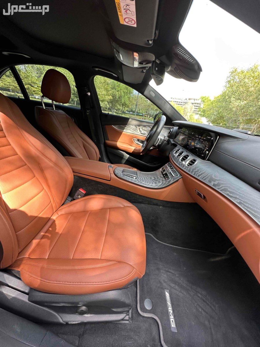 مرسيدس بنز E-Class 2023 في الشارقة بسعر 220 ألف درهم إماراتي