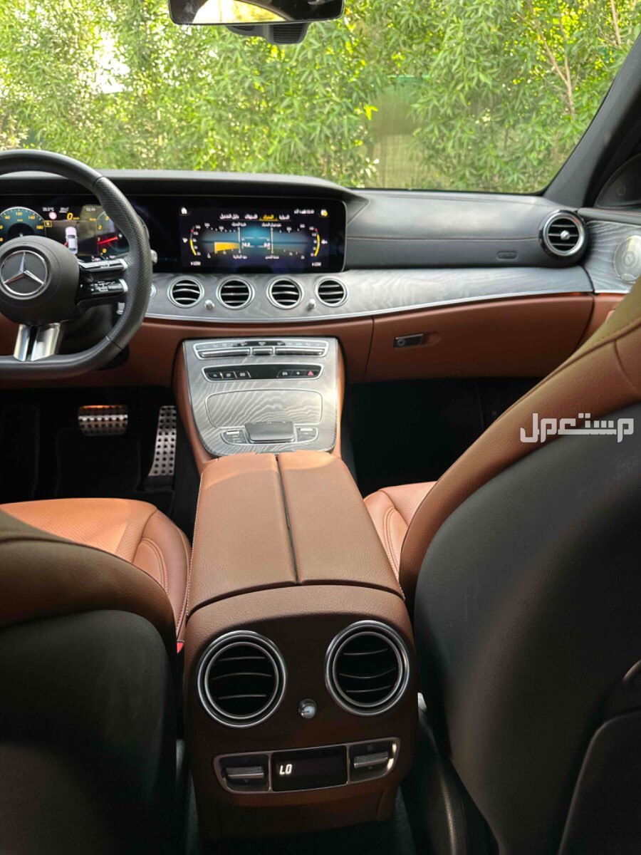 مرسيدس بنز E-Class 2023 في الشارقة بسعر 220 ألف درهم إماراتي