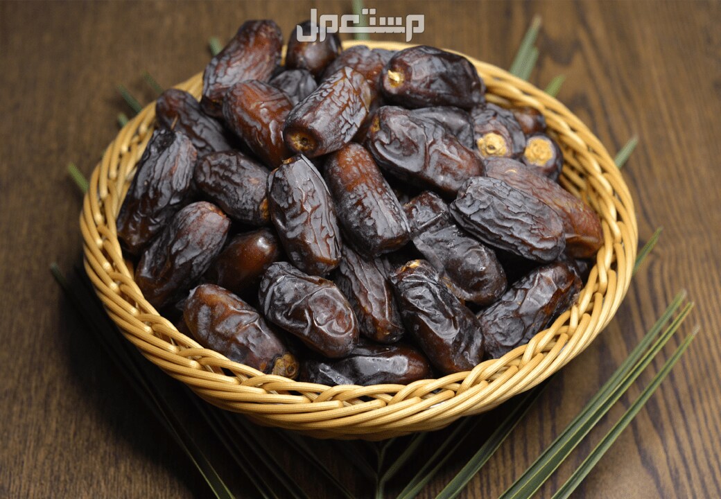 أنواع التمور السعودية بالصور والأسماء تمر العنبر