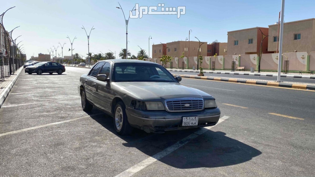 فورد كراون فكتوريا 2001 في القريات بسعر ألف ريال سعودي