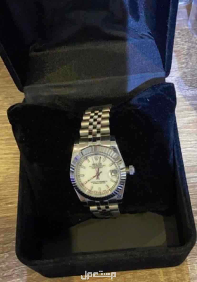 عرض خاص اليوم الوطني ساعه رجالي نسائي  ماركه رولكس كلاسيك طبق الاصل درجه اولى جوده عاليه    متوفره علبه الماركه رولكس