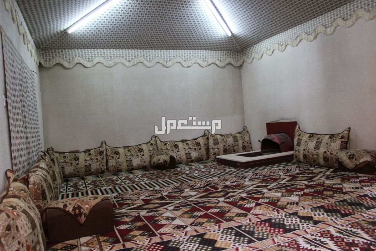 جلسات ارضية مع فرشة موكيت ومراكي جلسة مساند مخاد للبيع