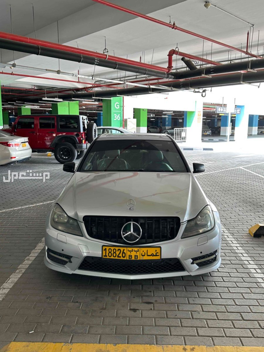 مرسيدس بنز C-Class 2011 في السيب بسعر 1700 ريال عماني
