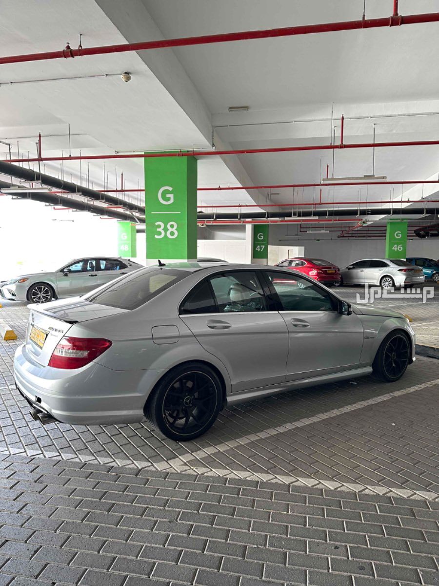 مرسيدس بنز C-Class 2011 في السيب بسعر 1700 ريال عماني