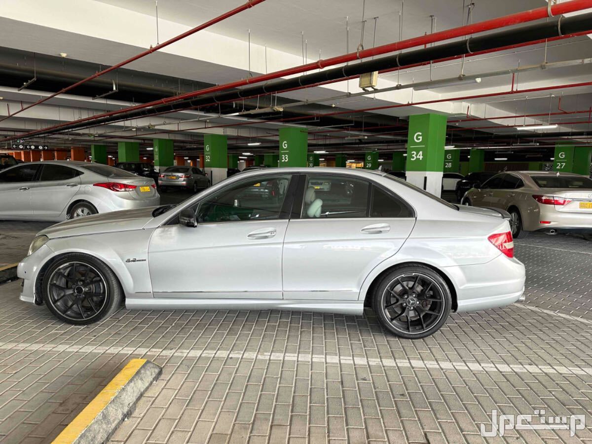 مرسيدس بنز C-Class 2011 في السيب بسعر 1700 ريال عماني