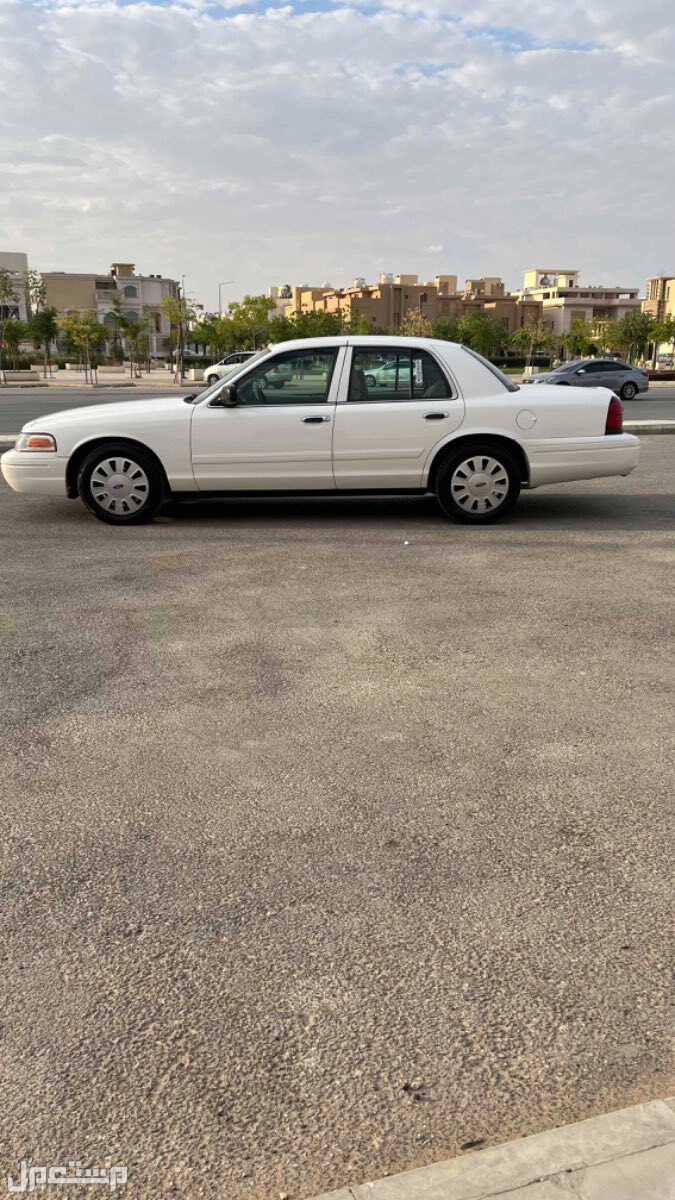 فورد كراون فكتوريا 2011 في الرياض بسعر 25 ألف ريال سعودي