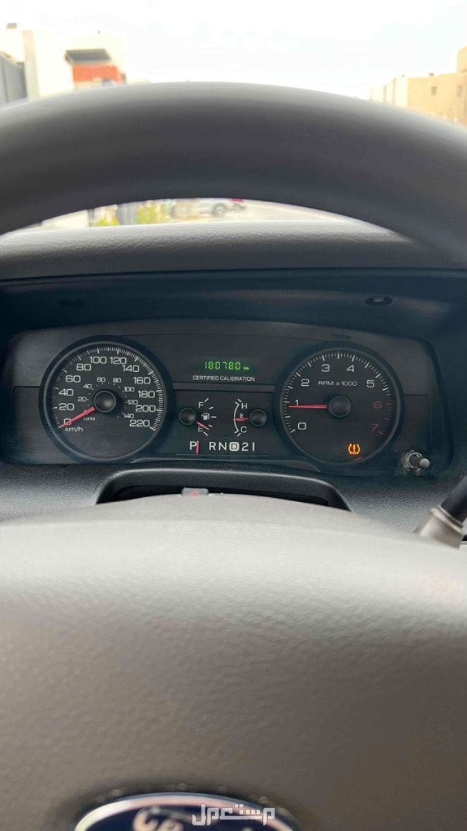 فورد كراون فكتوريا 2011 في الرياض بسعر 25 ألف ريال سعودي