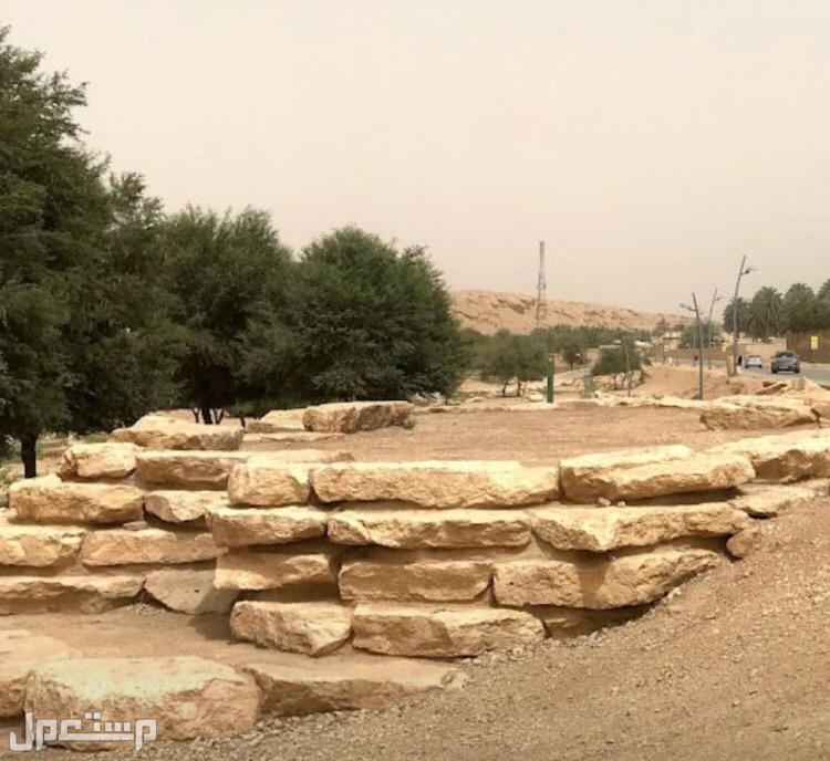 مقاول حجر