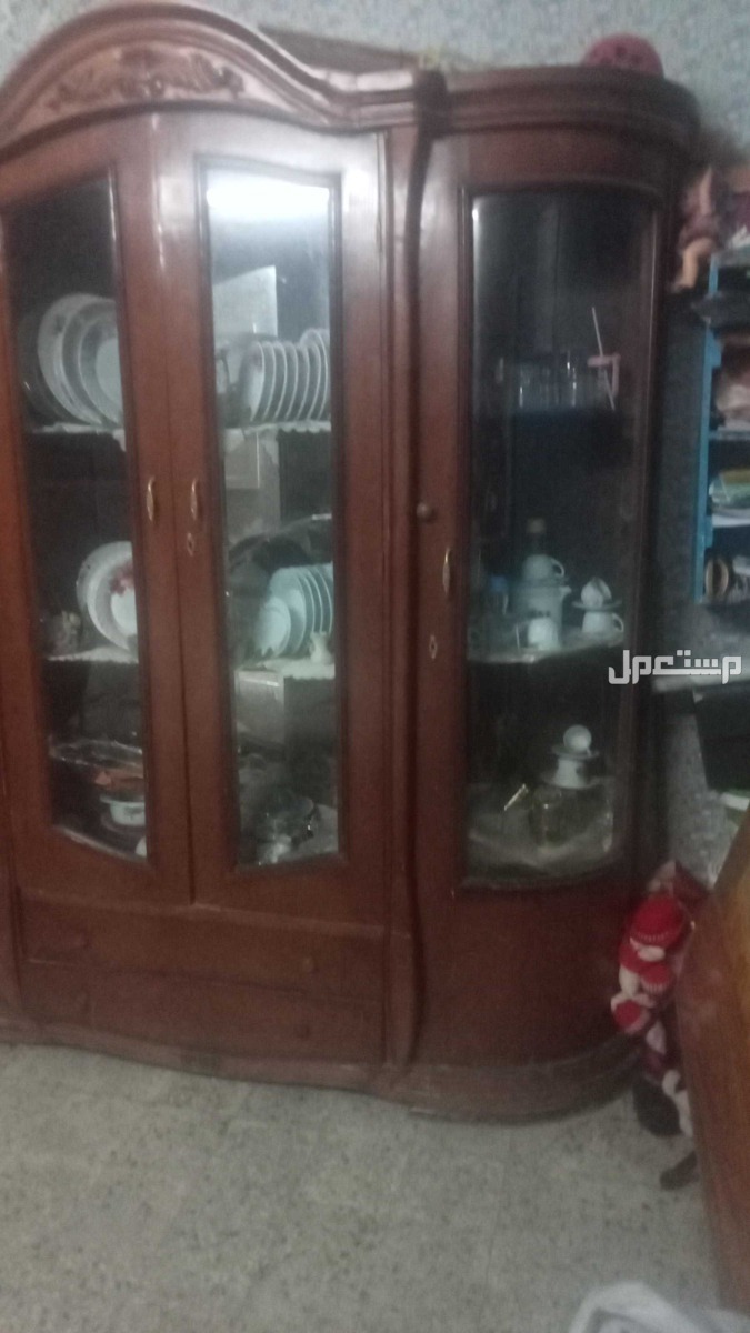مجمع المدارس الزويا الحمراء