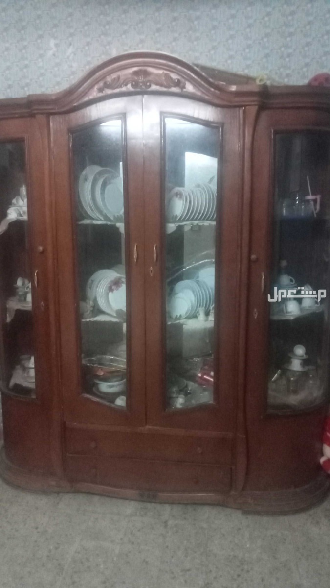مجمع المدارس الزويا الحمراء