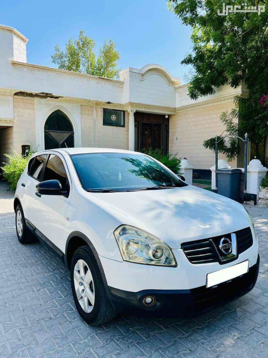 نيسان قاشقاي 2009 في العكر بسعر 1800 دينار بحريني