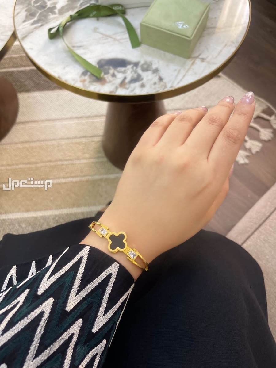 اكسسوارات ماركات مع الملحقات