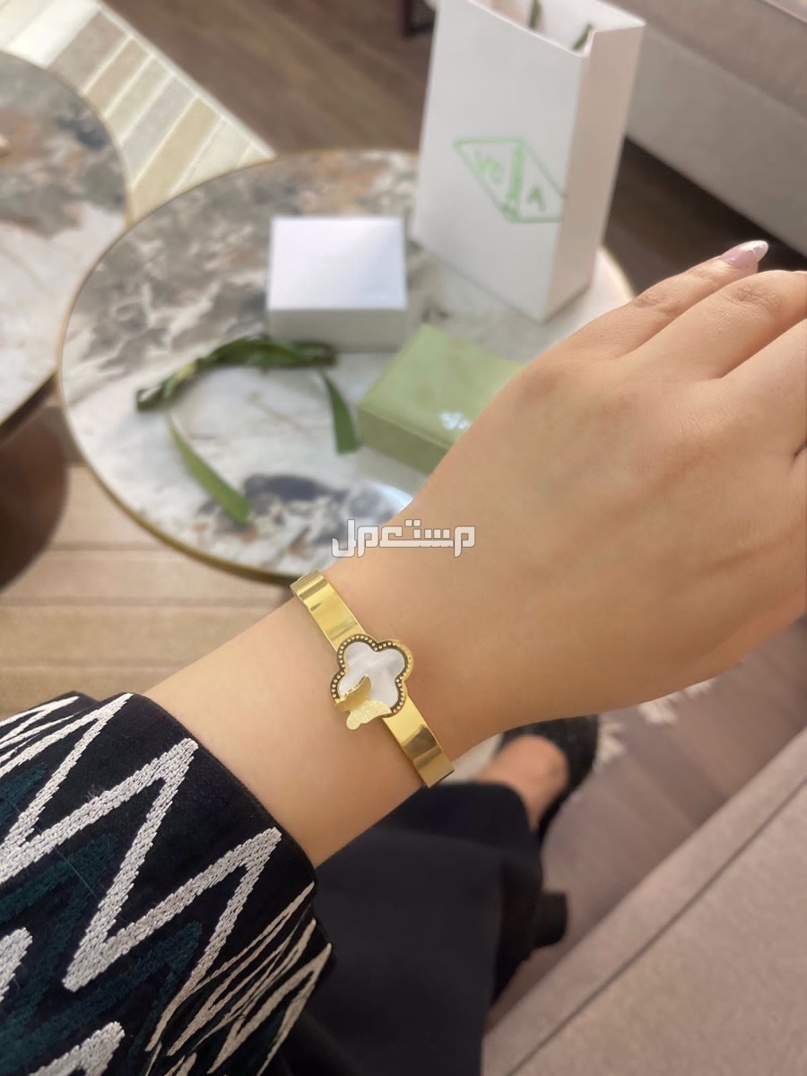 اكسسوارات ماركات مع الملحقات