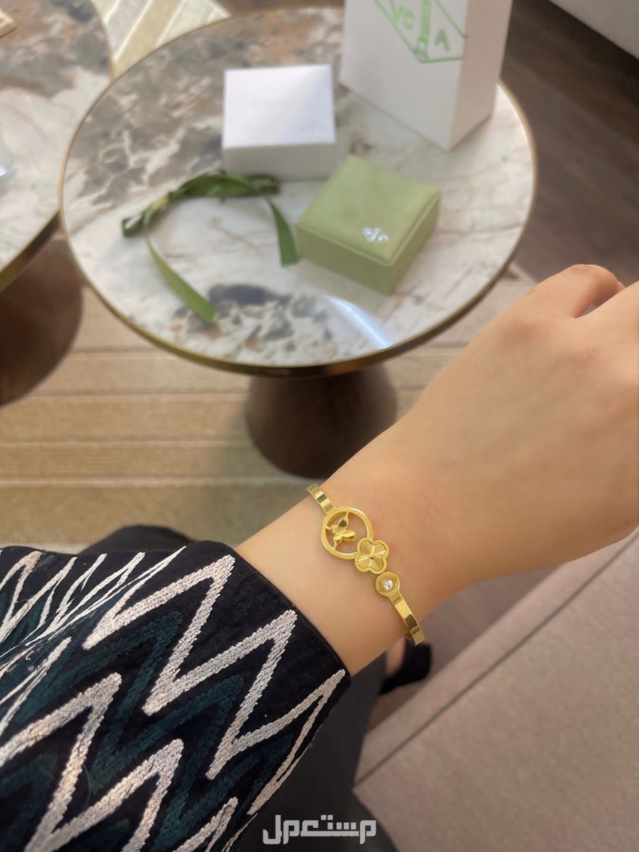 اكسسوارات ماركات مع الملحقات