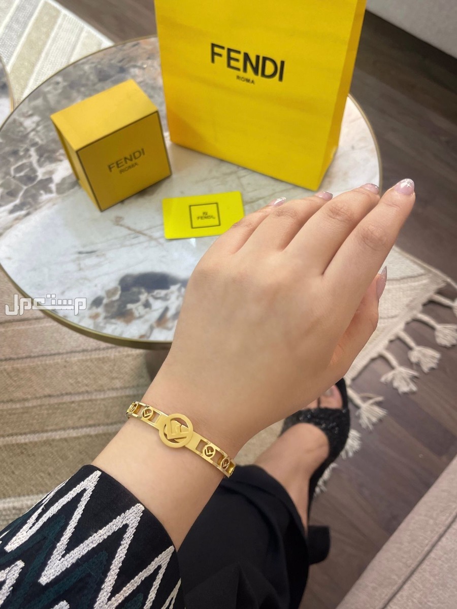اكسسوارات ماركات مع الملحقات