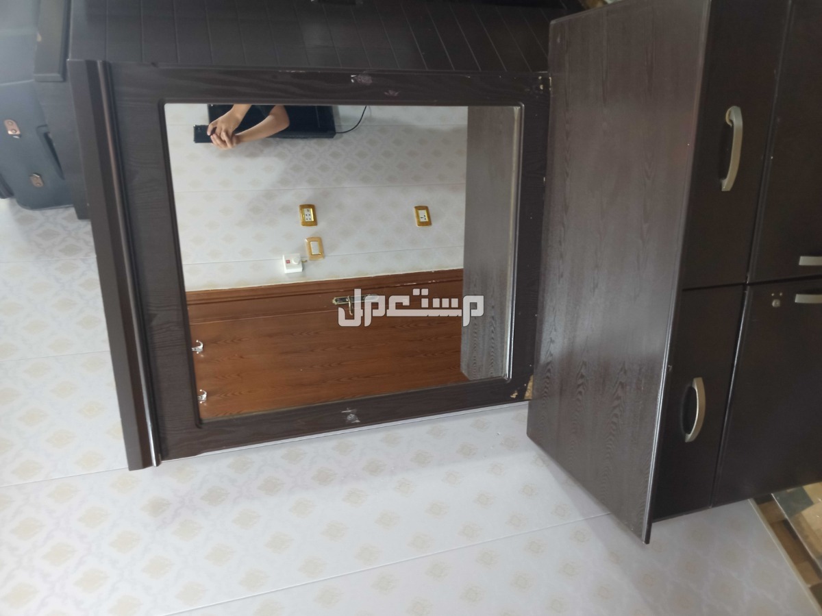 تسريحه للبيع