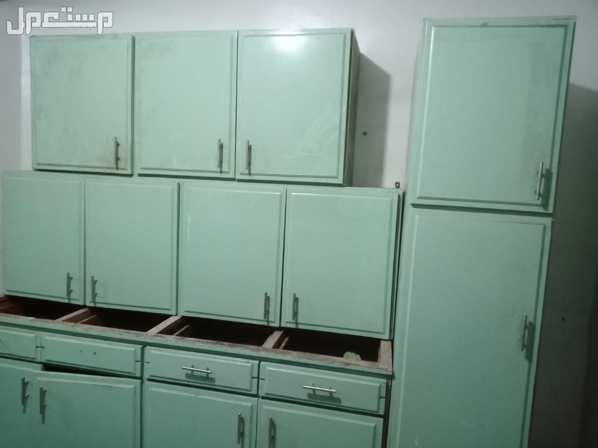 مطبخ مستعمل عموله خمس قطع+رخامه تخانه 5سم