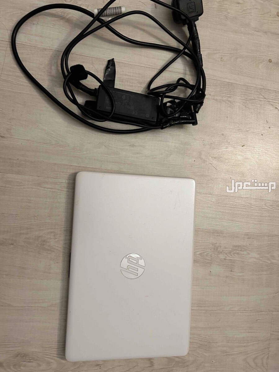 لابتوب اتش بي  جديد ونظيف معه شاحن ماركة إتش بي في الرياض بسعر 700 ريال سعودي