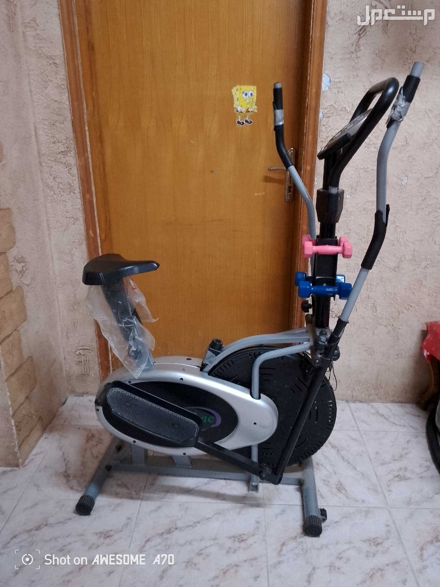 للبيع دراجة رياضية ثابتة