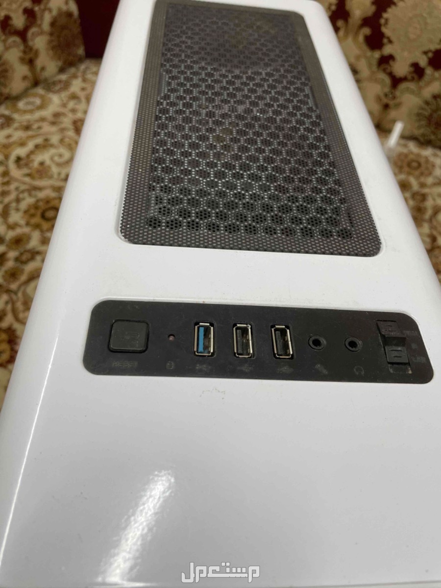 جهاز كمبيوتر pc العاب نضييييف مع ماوس وكيبورد جديدة بكرتونها