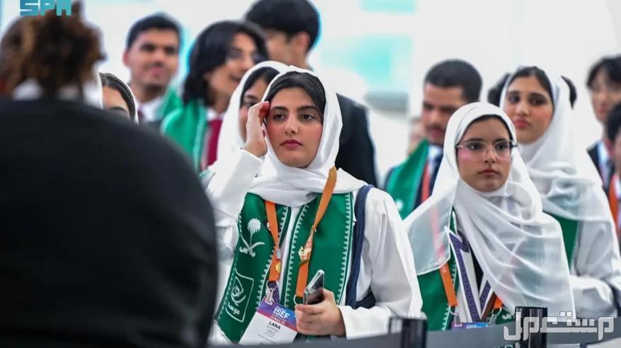 موعد صرف مكافأة طلاب المدارس 1446 طالبات سعوديات