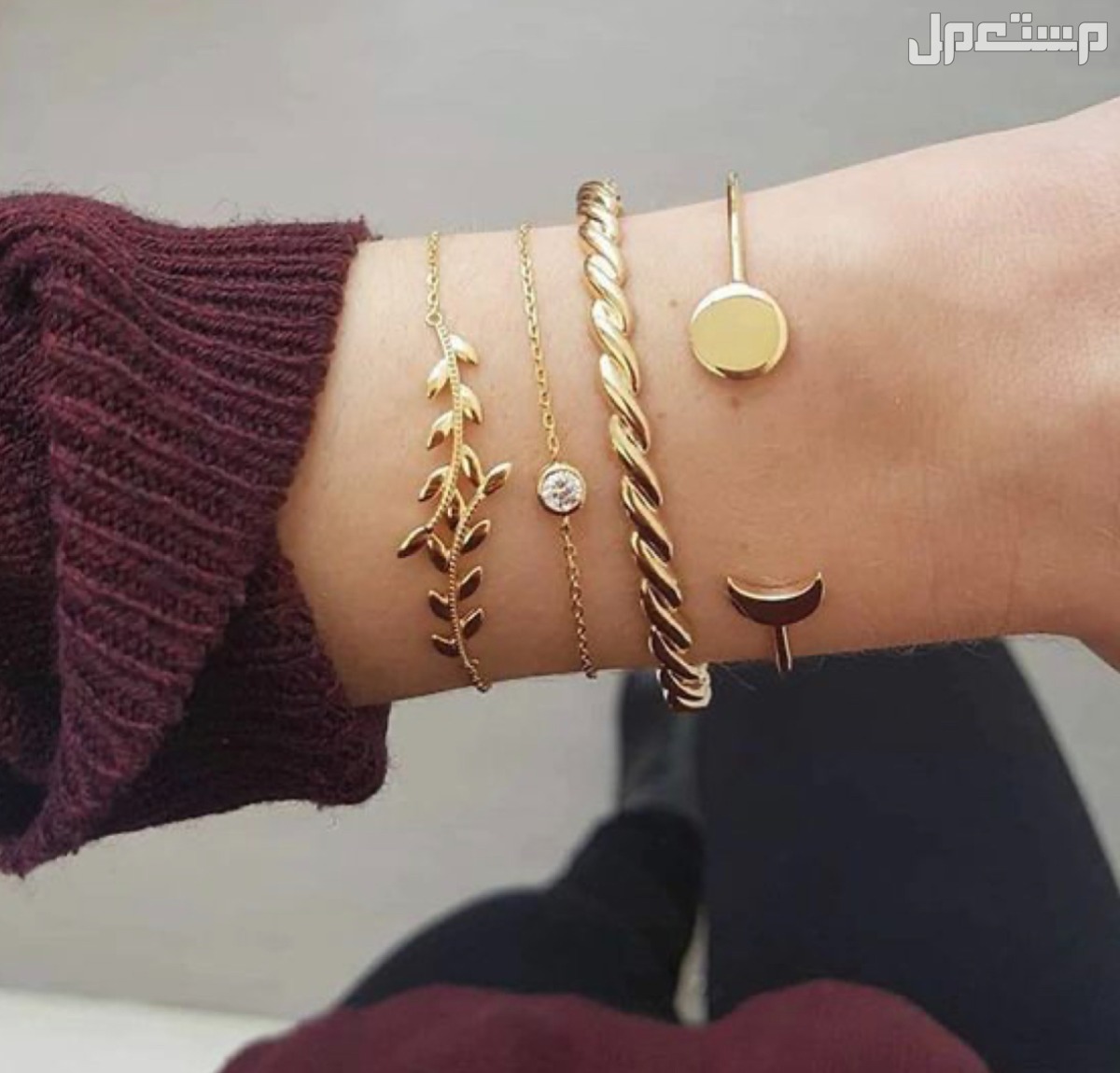 تفسير حلم لبس اساور ذهبية في المنام تفسير حلم لبس اسوارة الذهب في اليد اليسرى