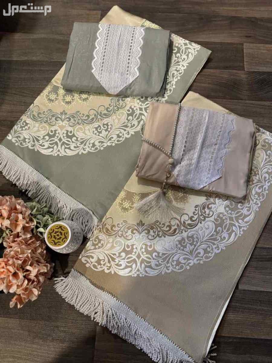 أطقم صلاة خامه نظيف 🌹سماكة السجاد اثنين سنت 🌹شرشف صلاة قطن مطرز 🌹سبحه 🌹السعر 150ريال  🌹عروضنا مستمره🌹  اطقم صلاة خامه سوري 🌹الطقم يتكون من سجاد صلاة  🌹شرشف صلاة
