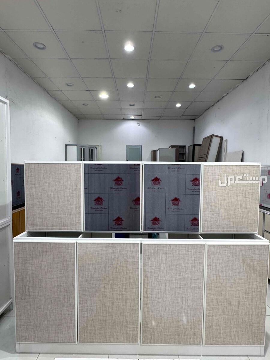 دولاب مطبخ جاهز مجلى حوضين مقاس 1.80 سانتي في جدة بسعر 900 ريال سعودي