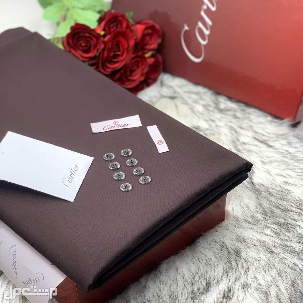 اقمشه رجاليه شتوي ماركة منوعه مع علبه الماركه وكيس ماركه