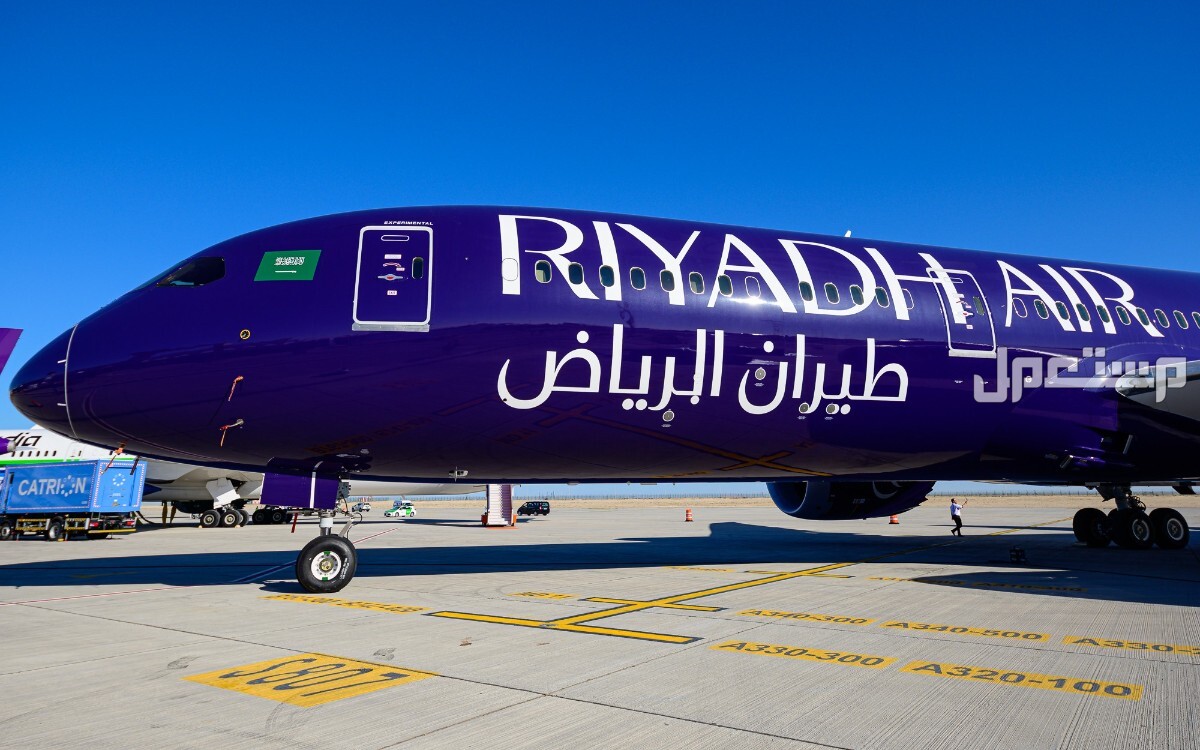 تفاصيل تغيير اسم ملعب أتلتيكو مدريد لطيران الرياض احدى طائرات شركة طيران الرياض