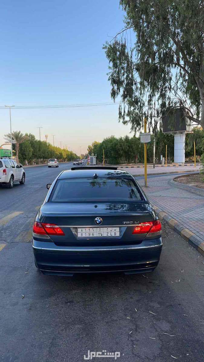 بي ام دبليو الفئة السابعة 2006 في عرعر بسعر 20 ألف ريال سعودي