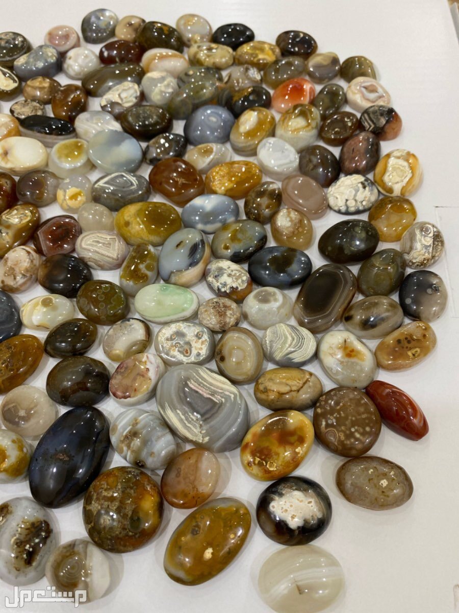 نخبة راقيه من العقيق البفاري الطبيعي اشكال واحجام والوان