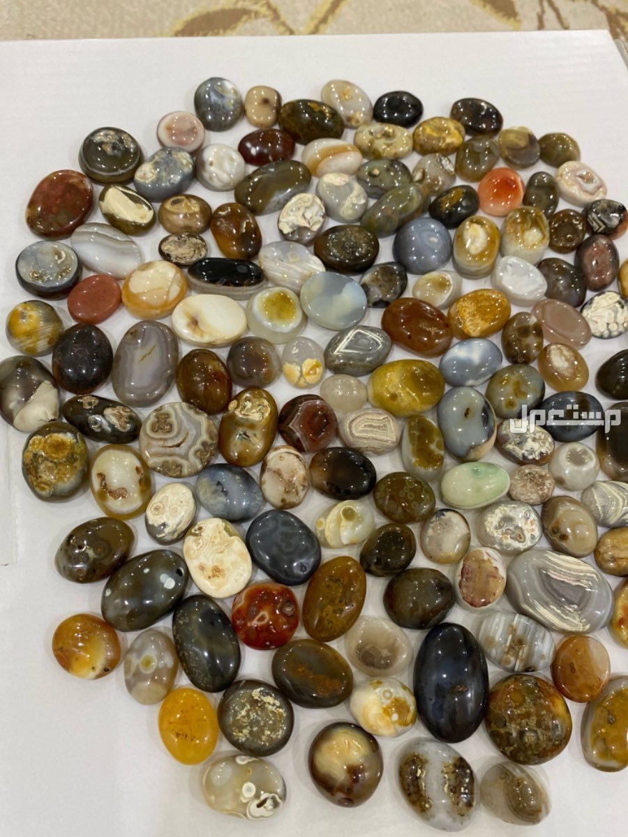 نخبة راقيه من العقيق البفاري الطبيعي اشكال واحجام والوان