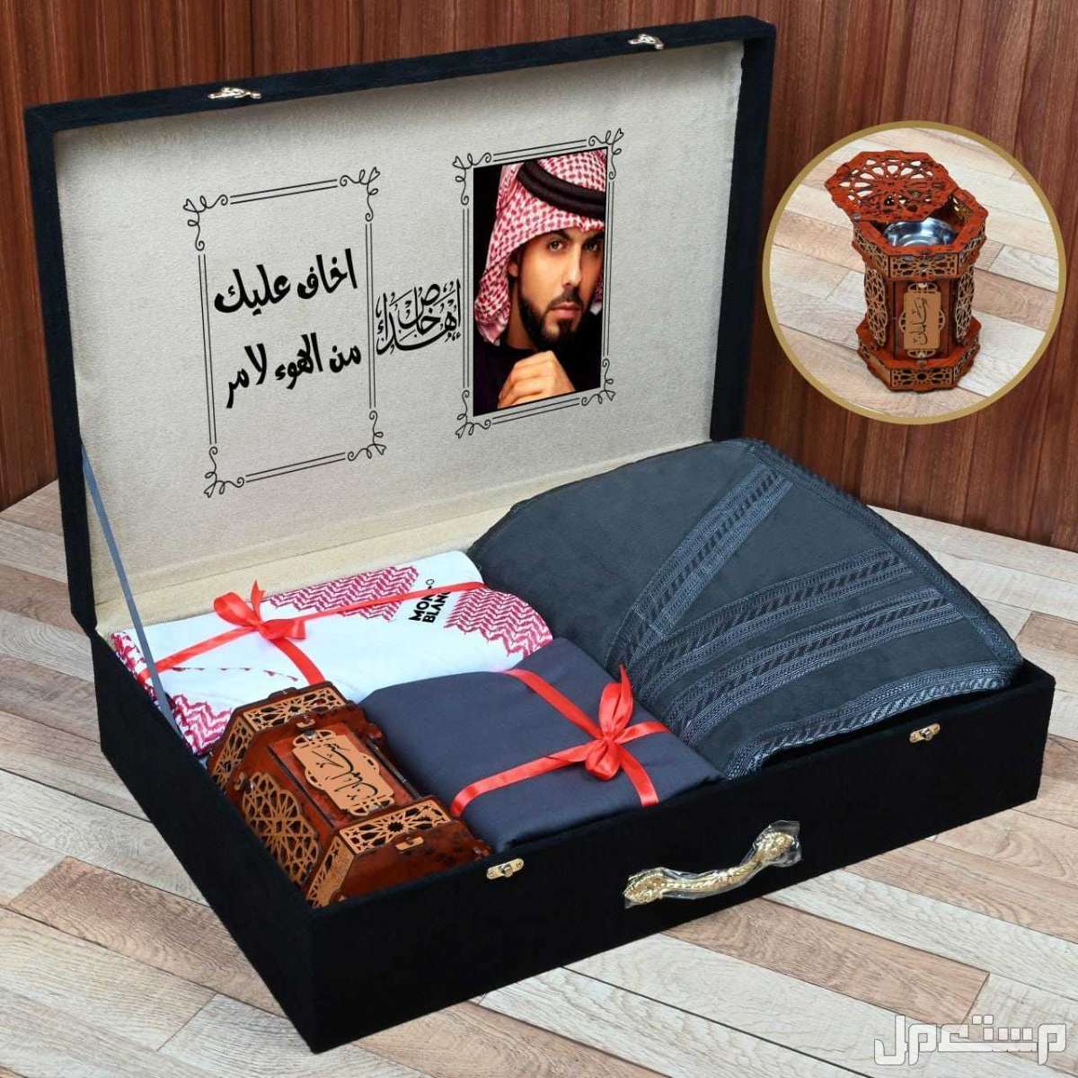 السعر 350ريال سعودي .🌹 جديدنا من فانتاستك 🌹  🎁 بكس رجالي شتوي 🎁   ⬜ فرو رجالي شموا صناعة سوريا جوده عاليه *مقاسات من 1 الى 5*  ⬜ قماش شتوي ماركة مونت بلانك ثلاثه امتار وربع عرضين مع زراي