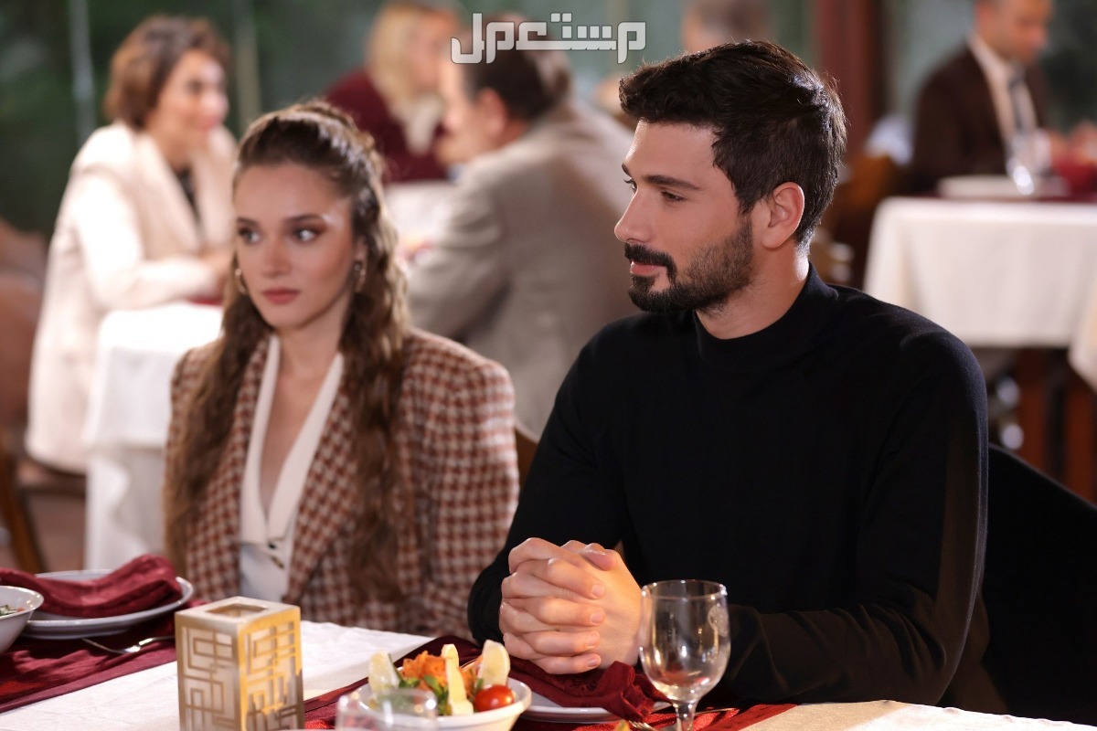 مشاهدة مسلسل حب بلا حدود الموسم الثاني وتردد القنوات الناقلة ابطال مسلسل حب بلا حدود في مطعم