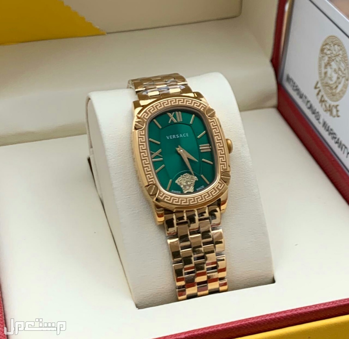 ساعة نسائيه ماركة فرزاتشي الحديثه وتساب
0558054211